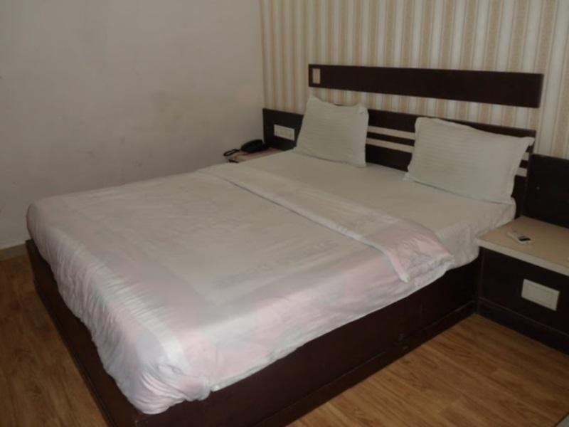 Hotel Avion Inn Ahmedabad Exterior foto
